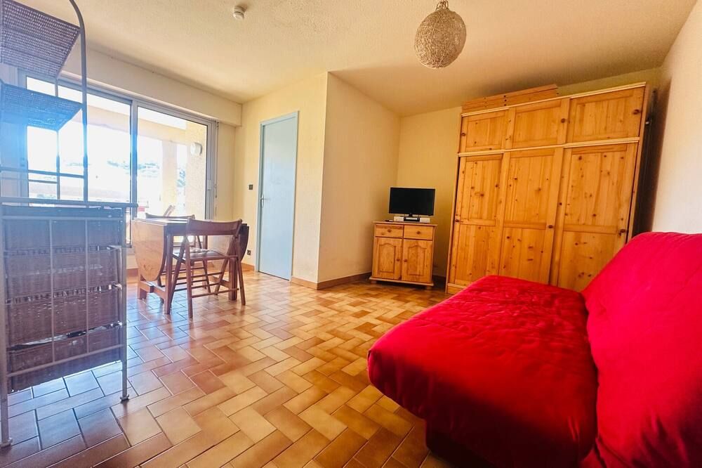 Port-Vendres: Apartment 4 ppl, port view, elevator - Port-Vendres - Вітальня