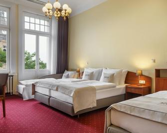Hotel Kronprinz Hamburg - Hamburg - Schlafzimmer