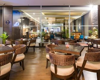 Hotel Almeida - Chandigarh - Restaurant