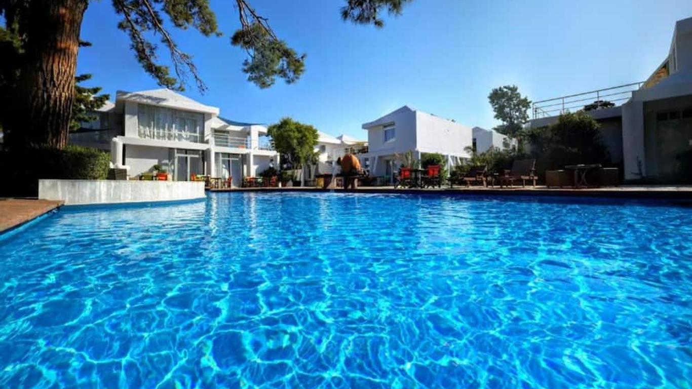 Loriet Hotel