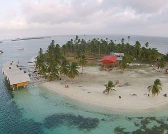 Private wood Cabins on San Blas island - private bathroom - San Blas - Playa