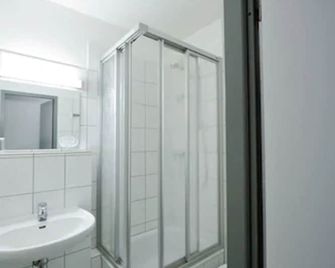 Hotel Christina - Colonia - Baño