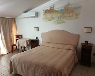 Hotel Ristorante Bagnaia - Viterbo - Bedroom