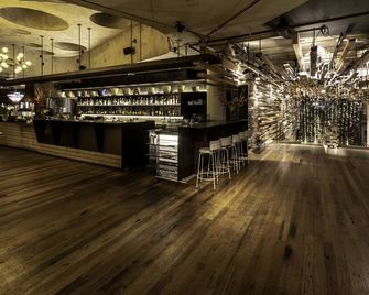 Nishi Apartments Eco Living by Ovolo - Καμπέρα - Bar