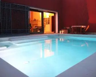 비오 카살레 마르케시 - 카사라노 - 수영장