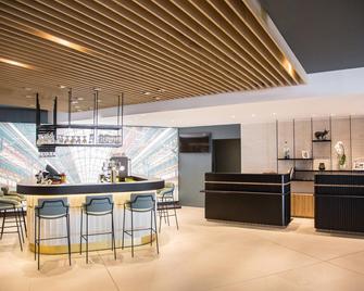 Courtyard by Marriott Paris Arcueil - Arcueil - Bar