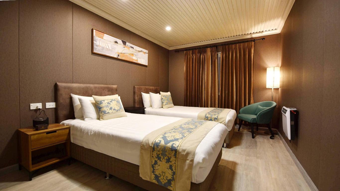 Regal Residency