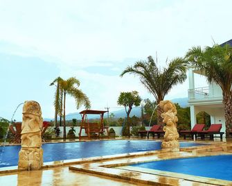 Puri Lovina - Banjar - Pool