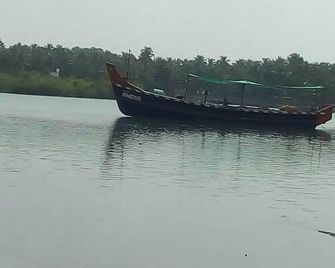 Riverside Bungalow ,at backwaters of Kerala ,India .Near to Alleppey /Kumarakom - Tiruvalla