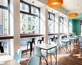 B&B Hotel Graz-Hbf - גראץ - מסעדה