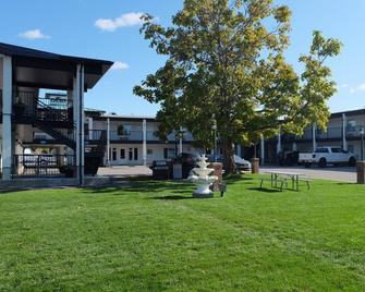 Oasis Inn - Kelowna - Toà nhà