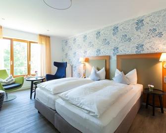 Hotel Knoblauch - Friedrichshafen - Bedroom