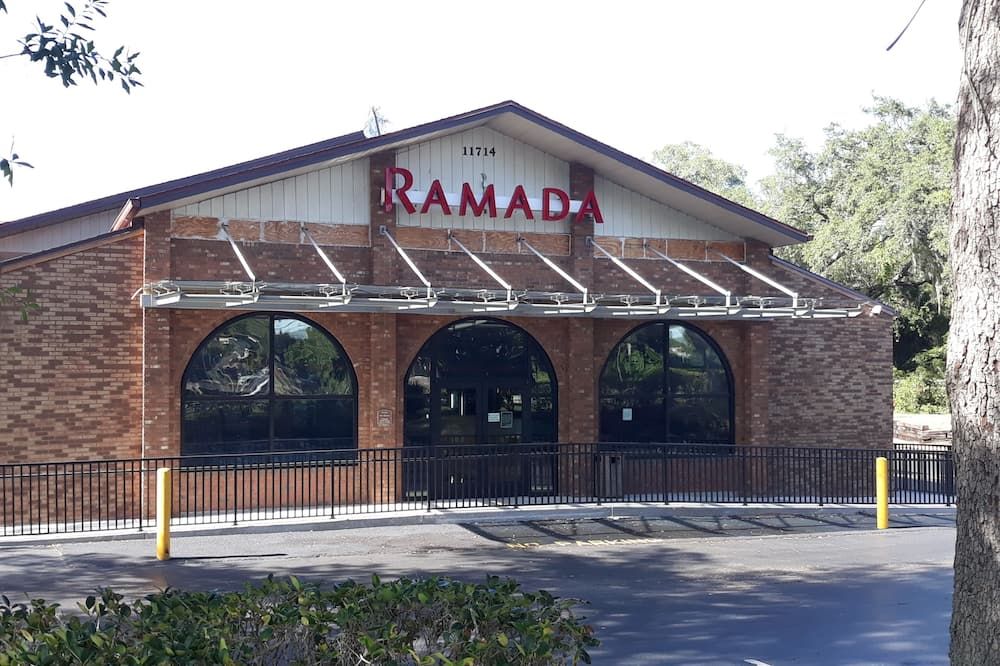 فندق رامادا - تامبا