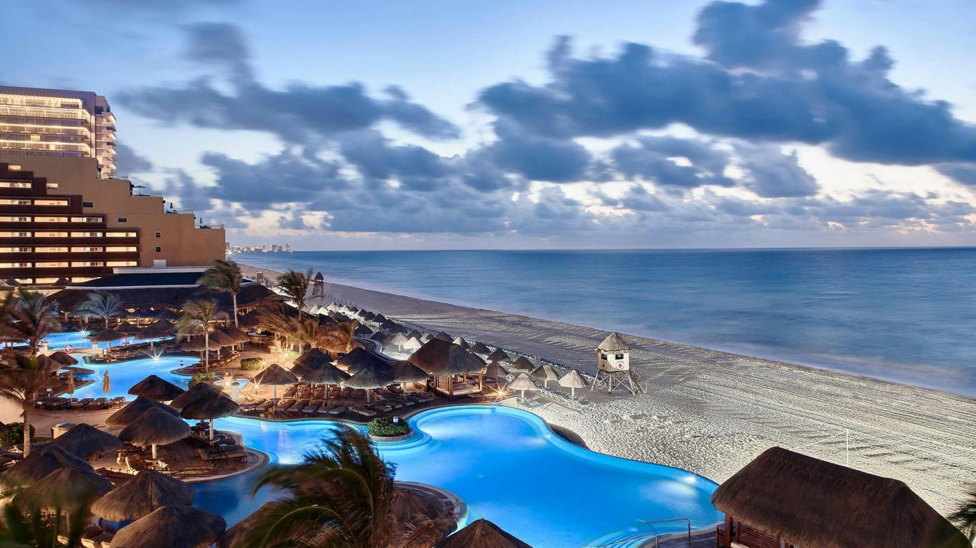 JW Marriott Cancun Resort & Spa