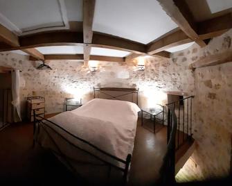 Unusual mill - Saint-Laurent-de-la-Salle - Habitación