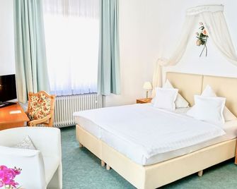 Hotel Alpha - Hannover - Bedroom