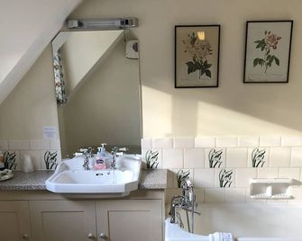 Church Hill Farm - Warwick - Bathroom