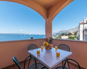 Nearbeach Apt Ruzze II Freeparking Quietarea - Brela - Balcon