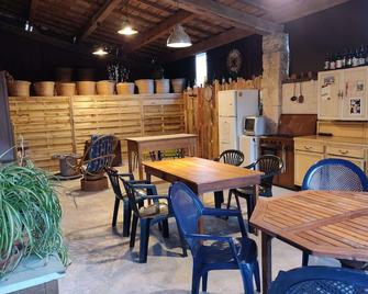Pavilion at the Prairies of Pacouinay - Oulmes - Restaurante