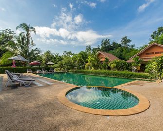 Oscar Villa Aonang Krabi - Krabi - Piscina