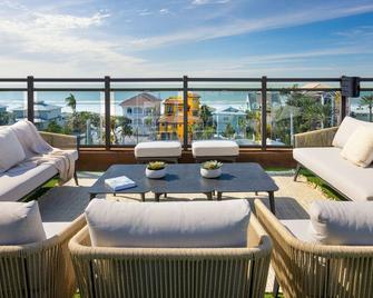 ذا هوتل زامورا - سانت بيتي بيتش - شرفة