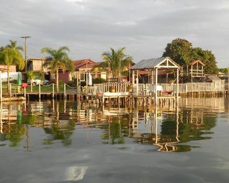 Recanto do Sossego em Laguna-Perrixil - Laguna - Building