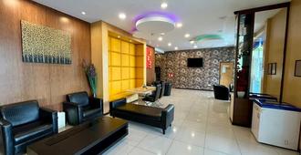 Hotel Zamburger Kempas - Skudai - Lobby