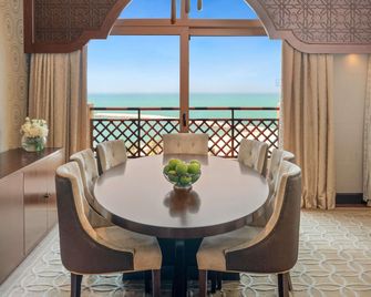 منتجع وسبا هيلتون رأس الخيمة - رأس الخيمة - غرفة نوم