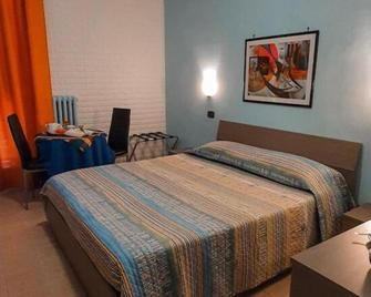 Hotel Mediterraneo - Giovinazzo - Bedroom