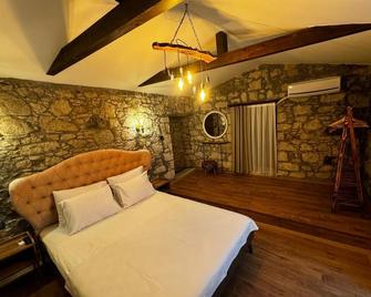 Baba Evi - Cesme - Schlafzimmer