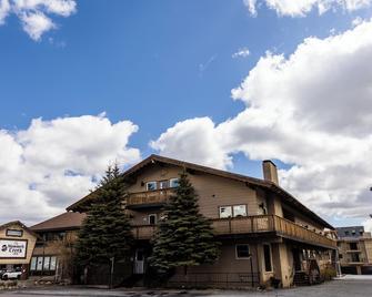 The Mammoth Creek Inn - Mammoth Lakes - Bâtiment