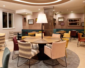 Hampton by Hilton Regensburg - Реґенсбурґ - Ресторан