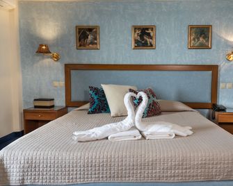 Four Seasons Hotel - Glyfada