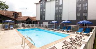 Quality Hotel Clermont Kennedy - Clermont-Ferrand