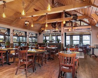 Hotel Duus by Keflavik Airport - קפלאביק - מסעדה