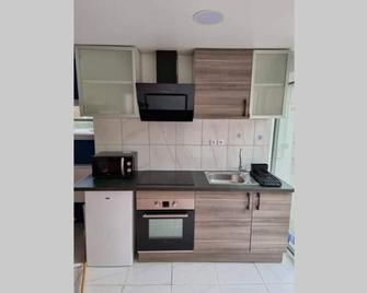 Studio de charme pour concentration et détente - Houilles - Cuisine