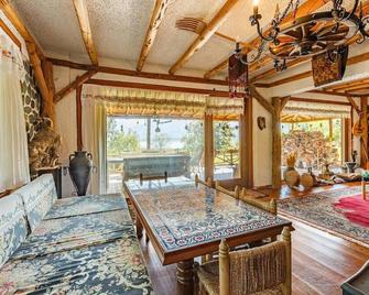 Lake Sapanca Breathtaking Private Villa Retreat - İzmit - Essbereich