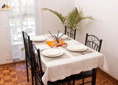 Brightcastle Harare City Apartments - Harare - Dining room