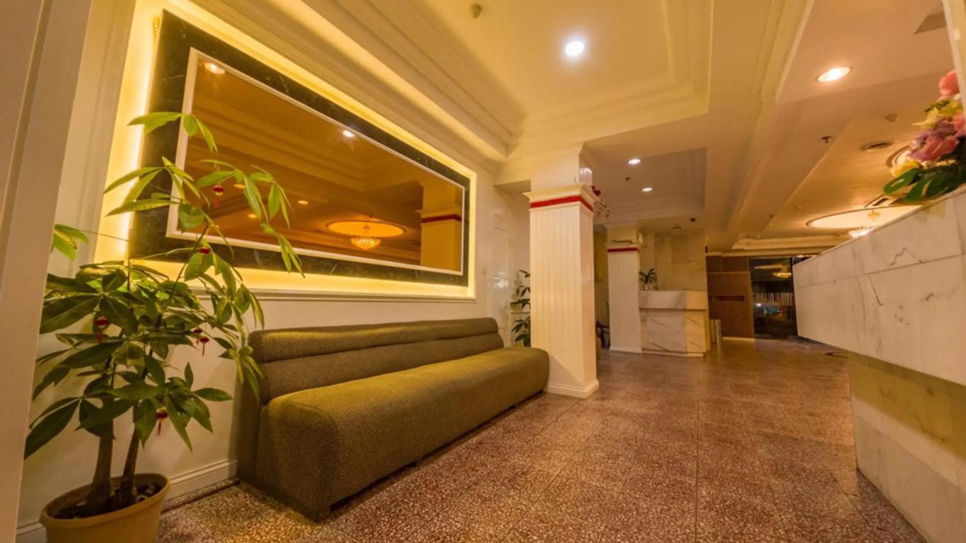 Miri Hotel