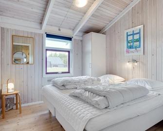 Holiday Home Bertie - 700m from the sea by Interhome - Hirtshals - Schlafzimmer