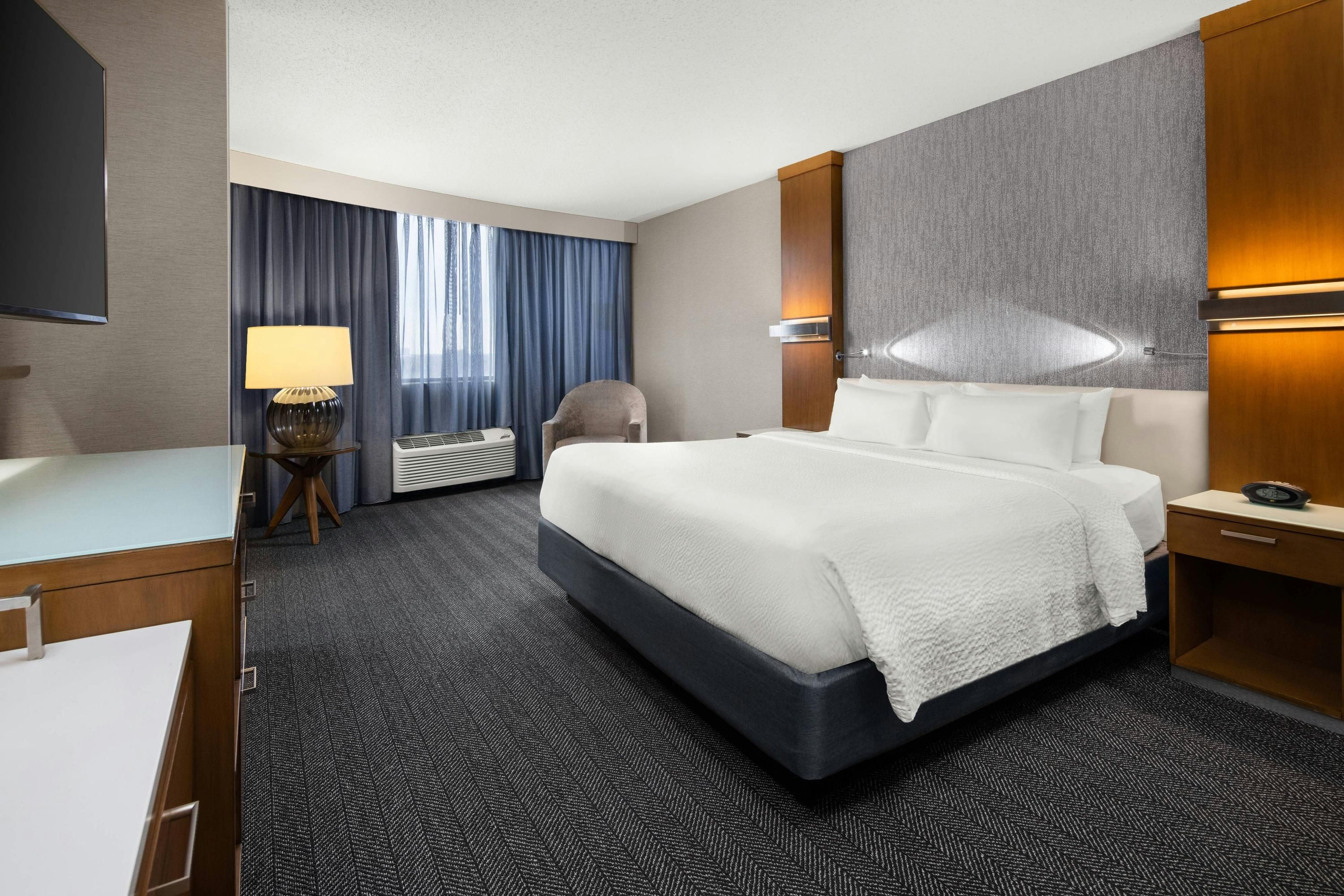 Courtyard by Marriott Minneapolis Downtown - מינאפוליס - חדר שינה