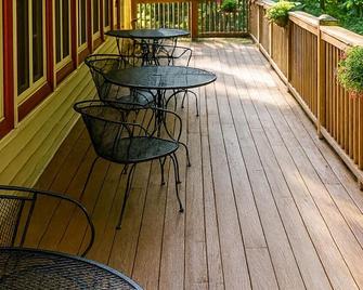 Smoketree Lodge - Banner Elk - Balcón