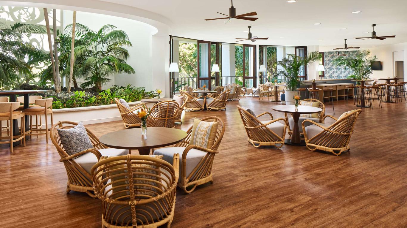 آوتريجر منتجع وسبا كونا