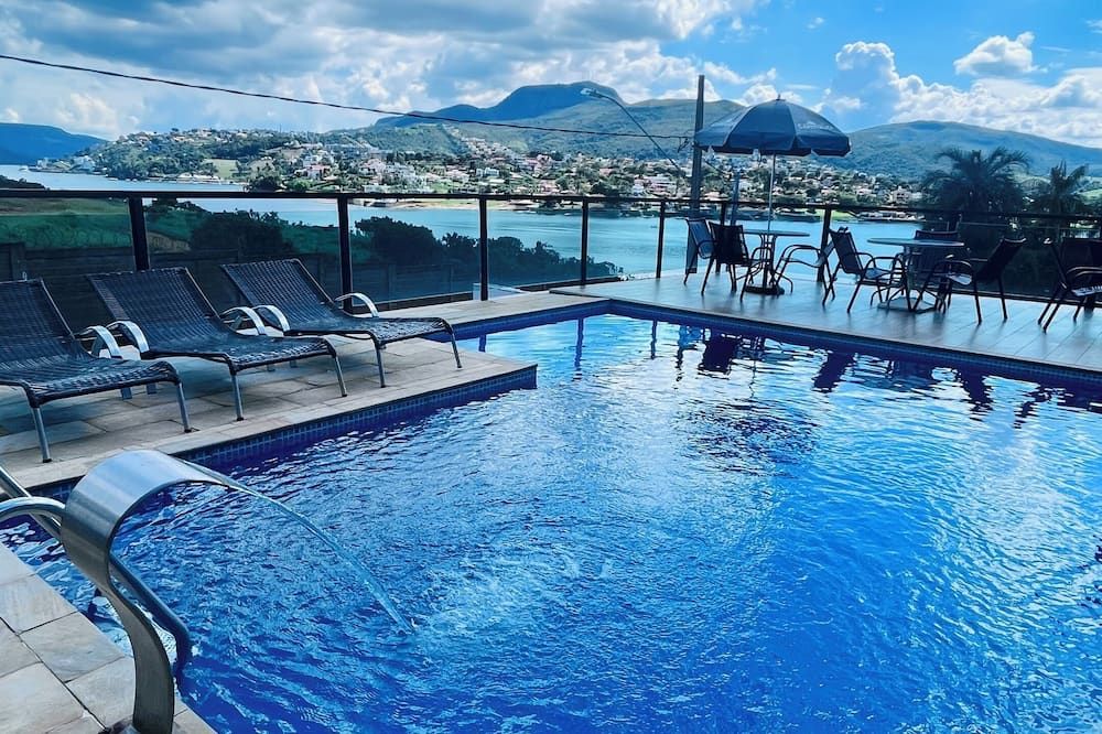 بوسادا كابيتوليو - كابيتوليو - حوض السباحة