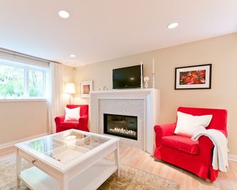 Heritage Suite In Central Kitsilano Close To Everything - Vancouver - Sala de estar