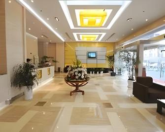 Greentree Inn Jiangsu Changzhou Times Plaza Business Hotel - Changzhou - Lobby