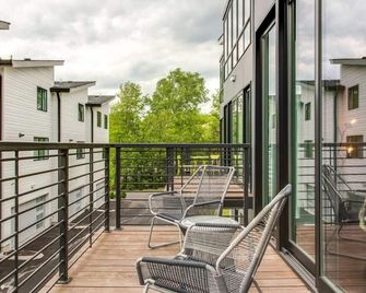 Downtown Luxury - 10 Beds & Free Parking - Nashville - Balcón