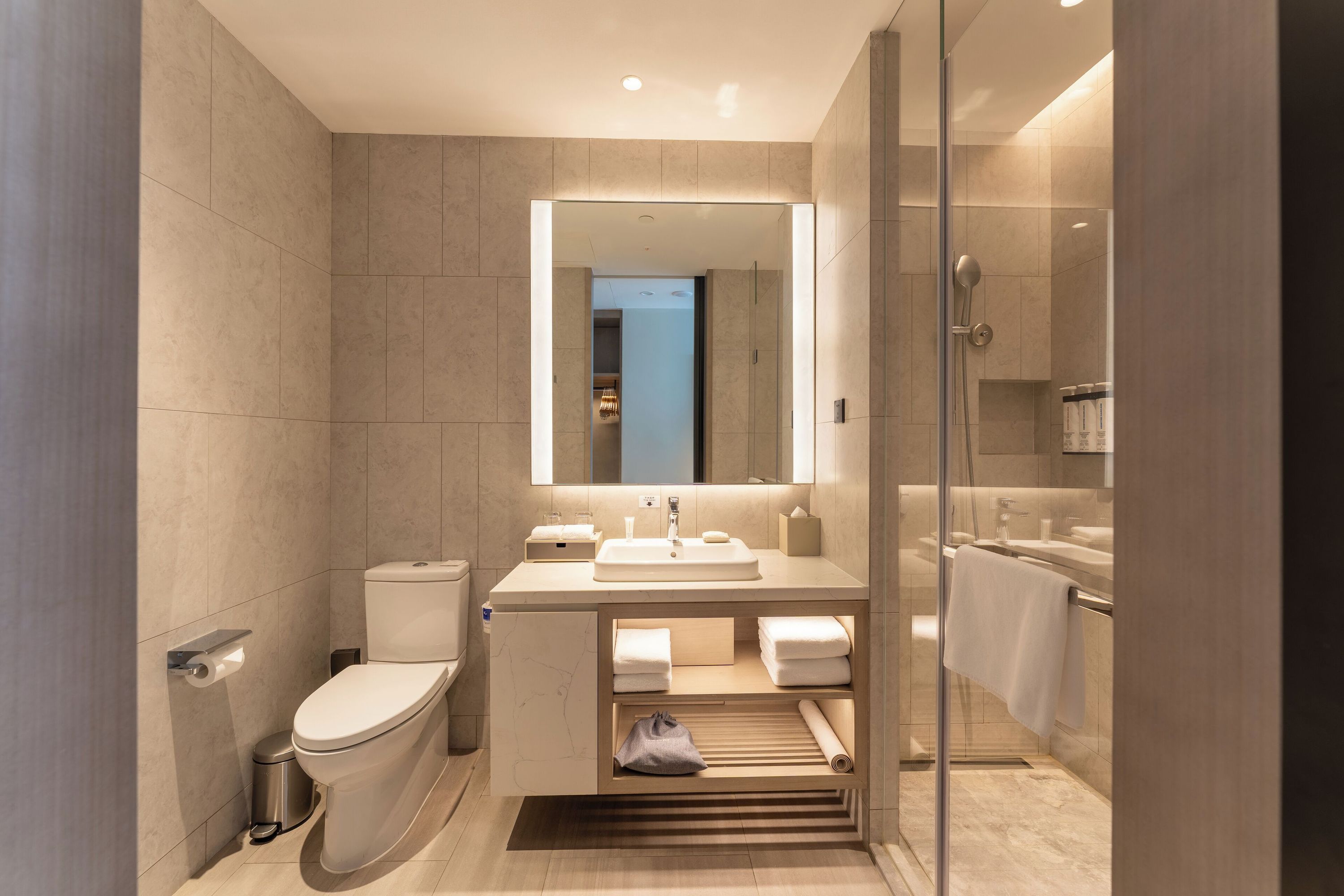 Hyatt Place Hangzhou International thumbnail 3