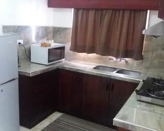 Two Bedroom House Hhk-17-2 - Lautoka - Kitchen