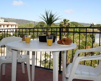 Apartaments Margarita Sabina Pinell - Platja d'Aro - Balkon